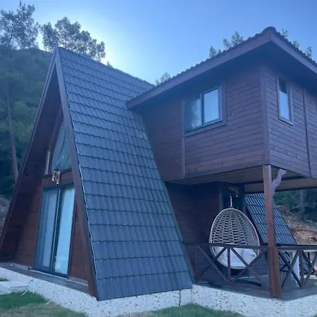 Alpstuga Doganin Icinde Lueks Jakuzili Balayi Bungalovu Kumluca