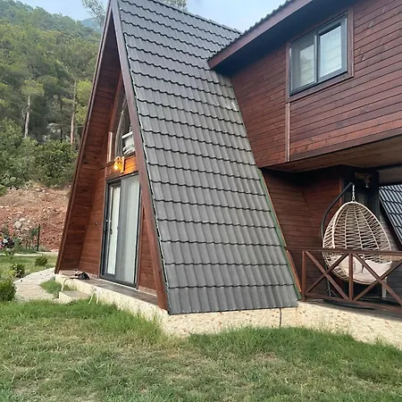 Doganin Icinde Lueks Jakuzili Balayi Bungalovu * Kumluca